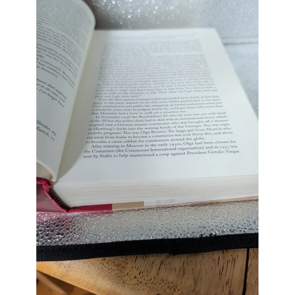 Sarah‎ Helm Ravensbrück Life & Death in Hitler's Concentration Camp for Women HC